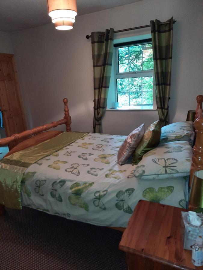 Country Cottage B&B Crossakeel ภายนอก รูปภาพ